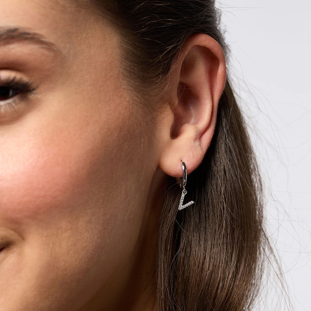 Örhängen äkta silver - hoops, bokstav V