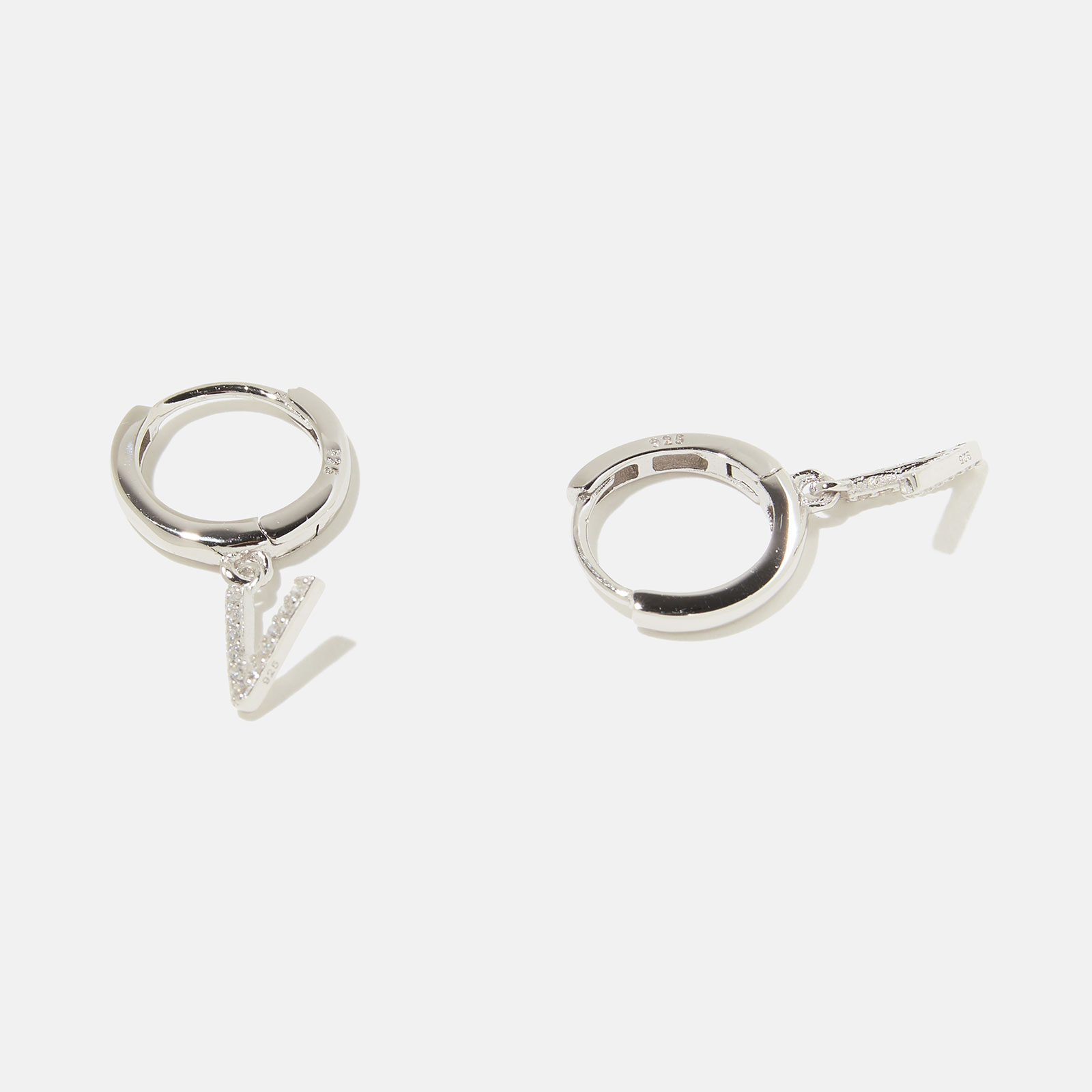 Örhängen äkta silver - hoops, bokstav V