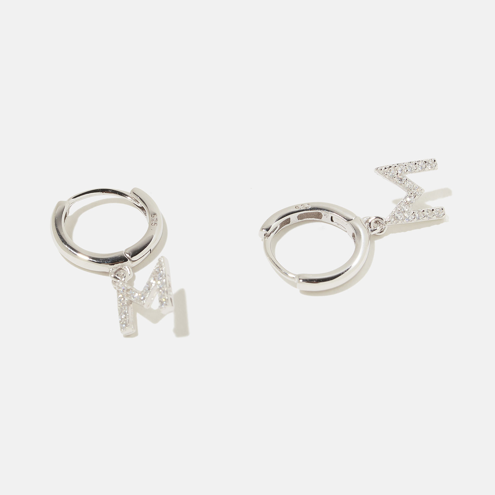 Örhängen äkta silver - hoops, bokstav M