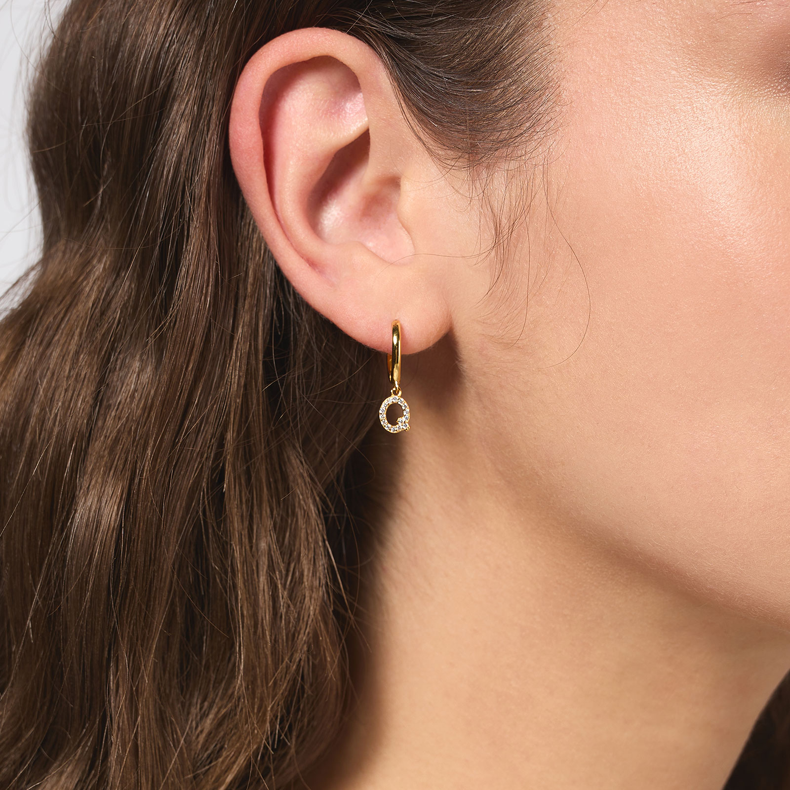 Guldpläterade silverörhängen - hoops Q