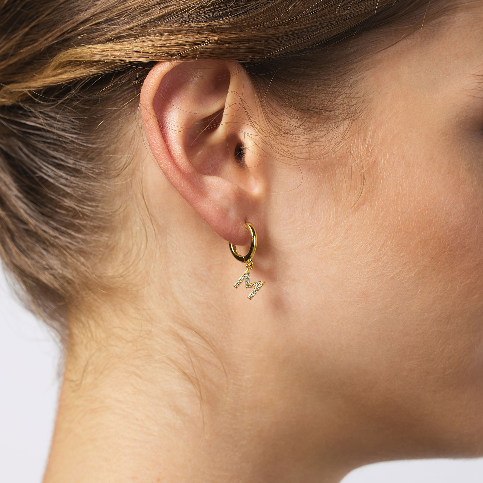 Guldpläterade silverörhängen - hoops M