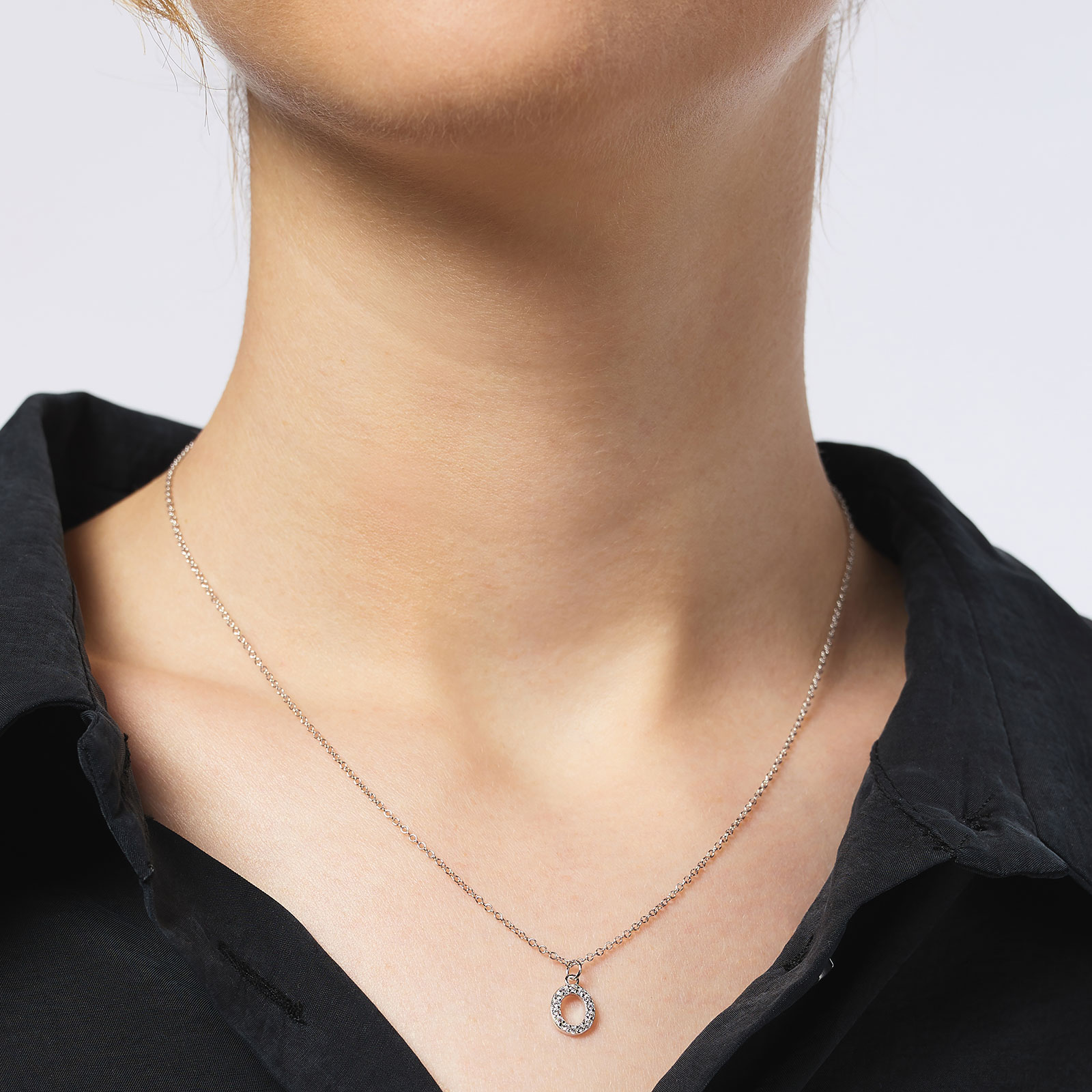 Halsband äkta silver, bokstav O - 42+3 cm