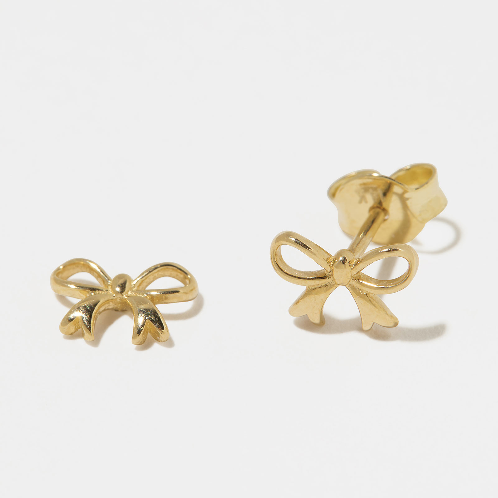 Örhängen 18k guld - rosetter