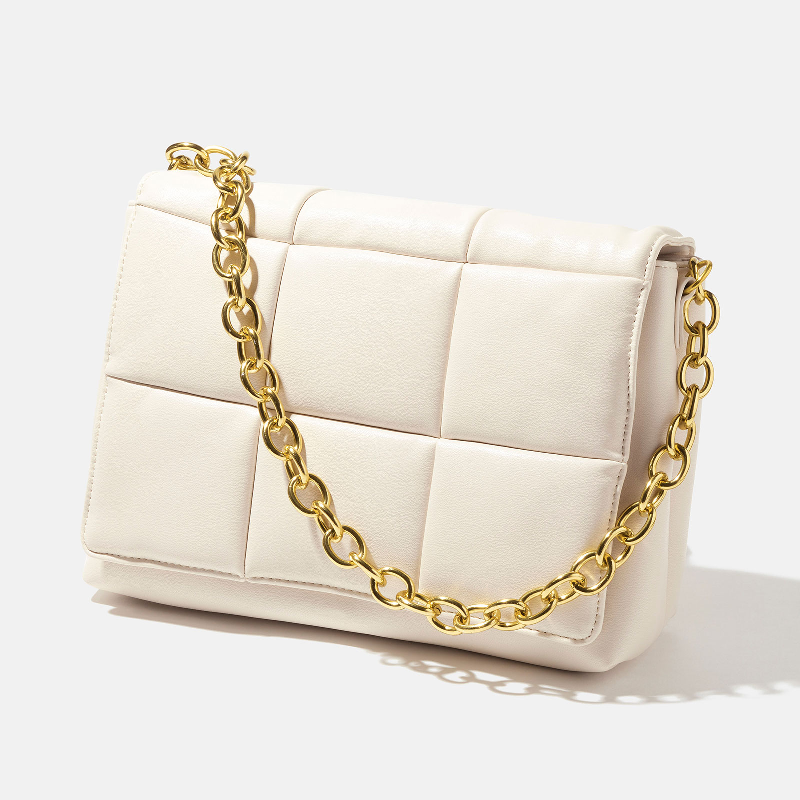 Offwhite mönstrad väska