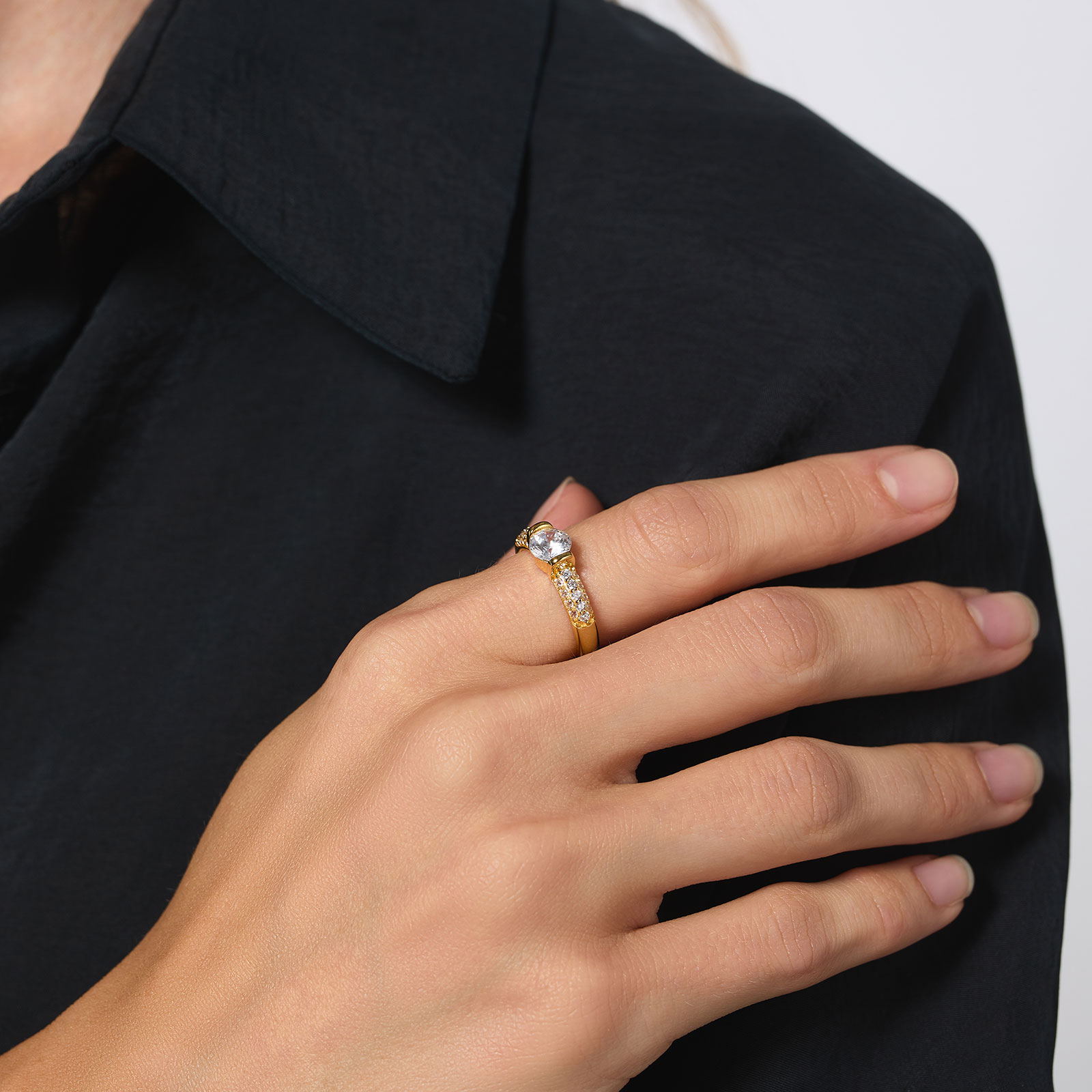 Förgylld ring i äkta silver - sidostensring