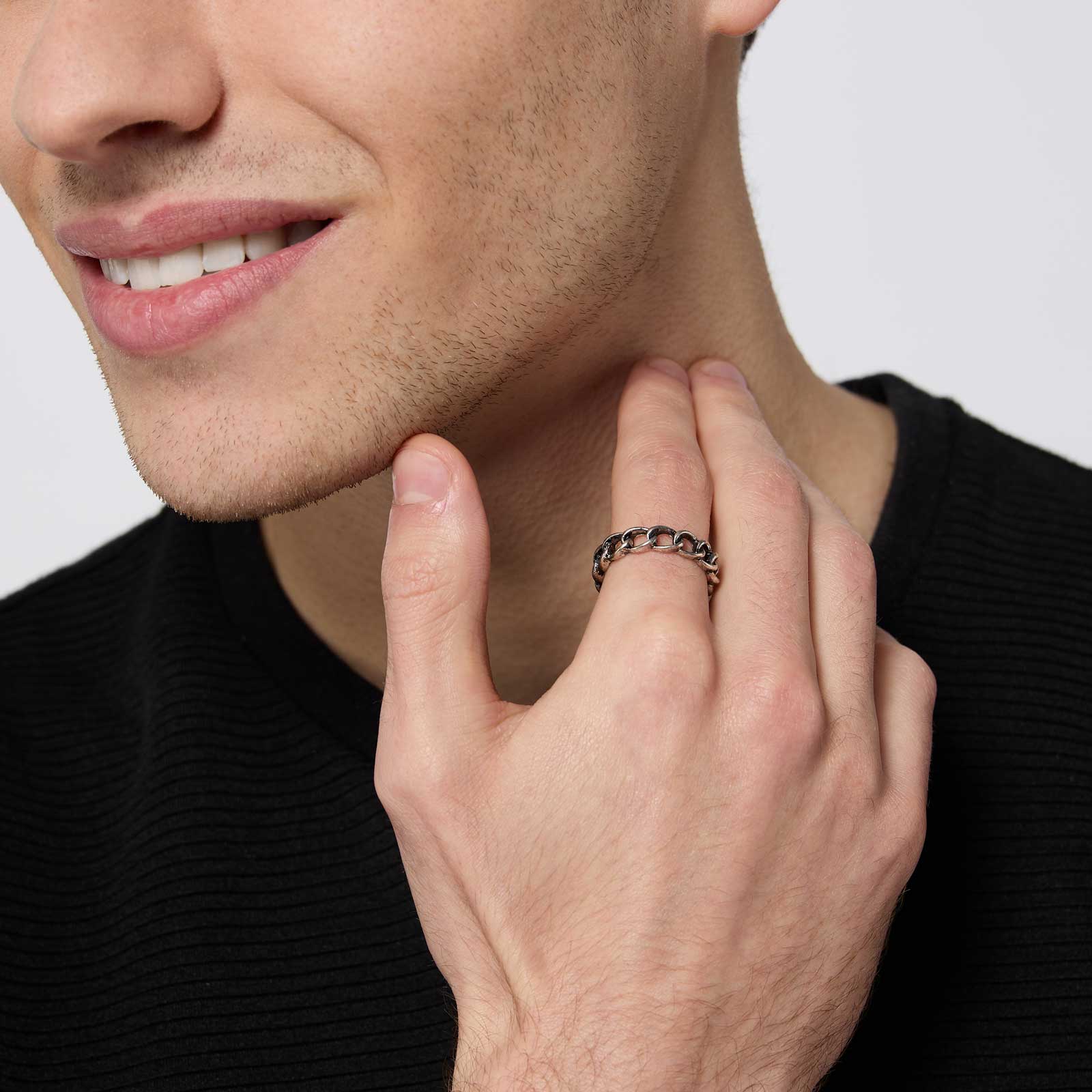 Silverfärgad ring - herr, kedja