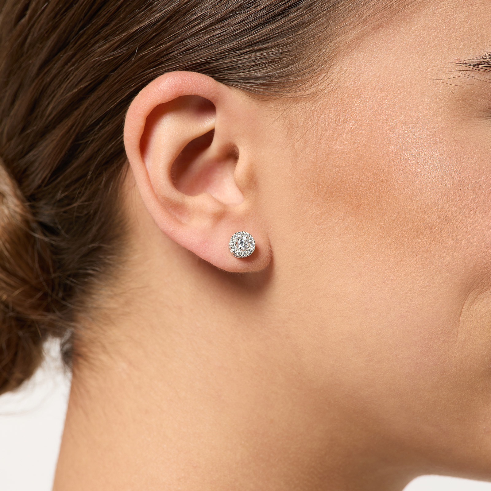 Örhängen Lottis 18k vitguld, labbodlade diamanter 0,4 carat - Halo
