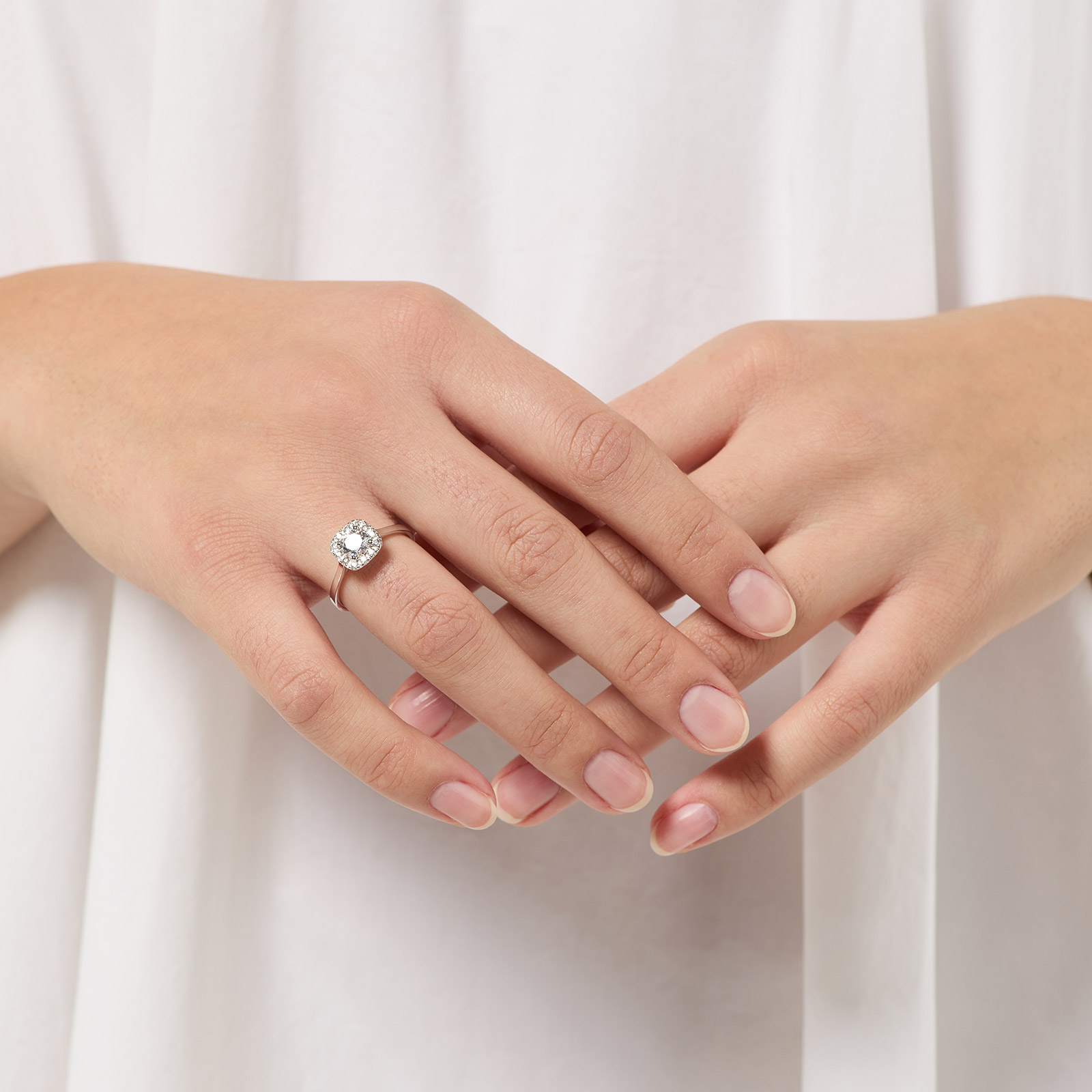 Ring Maria - 18k vitguld, labbodlade diamanter 0,7 carat