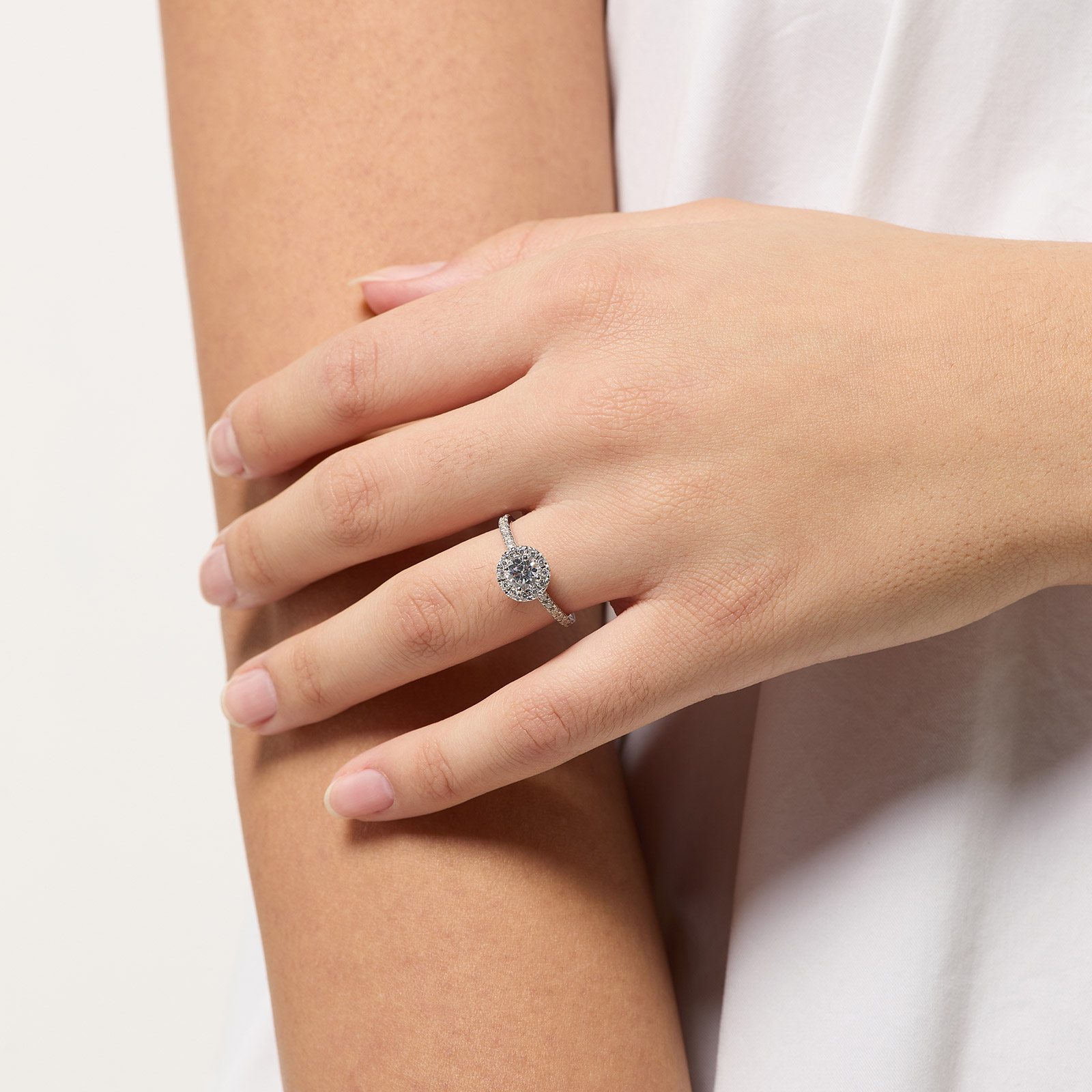 Ring Linette - 18k vitguld, labbodlade diamanter 0,5 carat