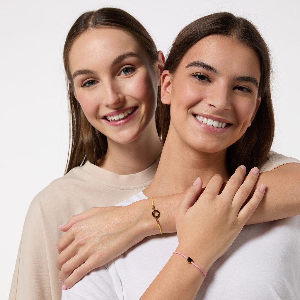 2-pack armband stålhjärtan - systrar