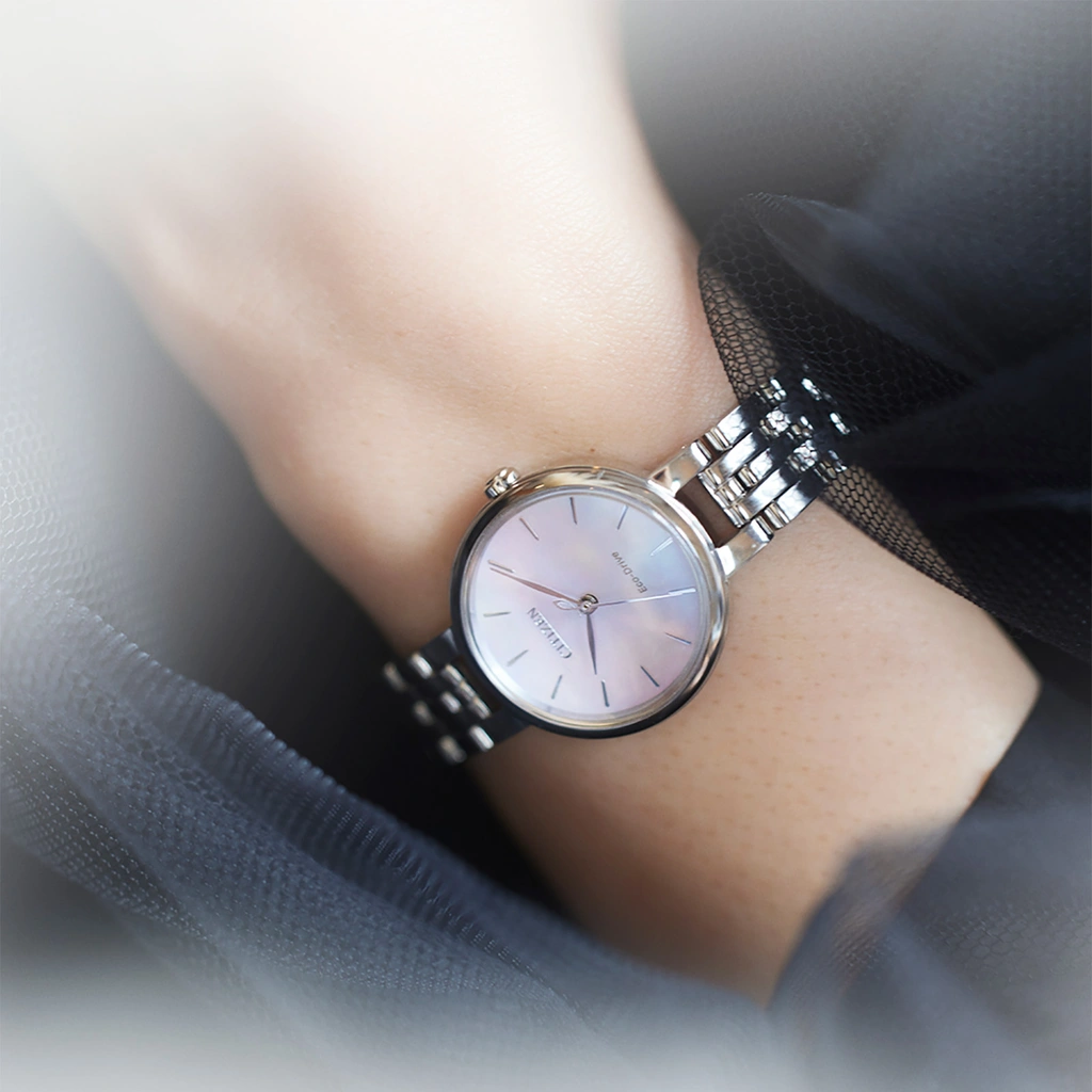 Citizen Eco-Drive damklocka - EM0990-81Y