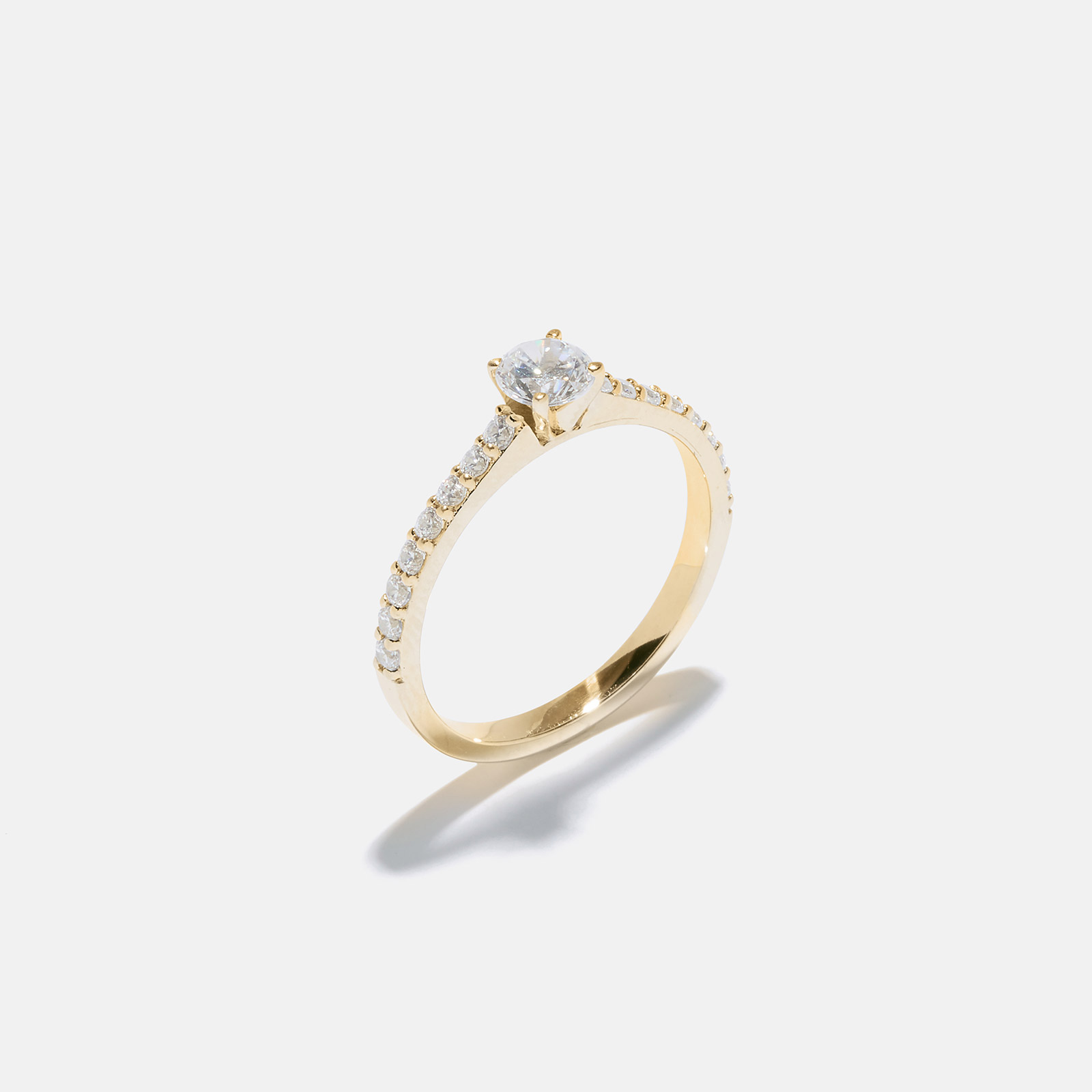 Ring Kerstin - 18k guld, labbodlade diamanter 0,4 carat