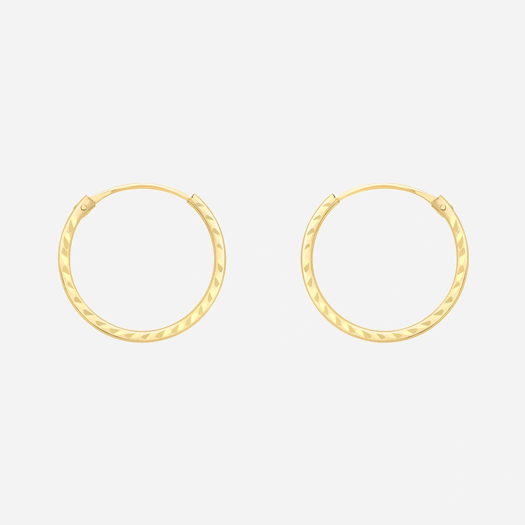 Örhängen 9k guld - platta mönstrade hoops 16 mm