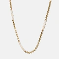 Guldpläterat stålhalsband med pärlor - 35+5cm