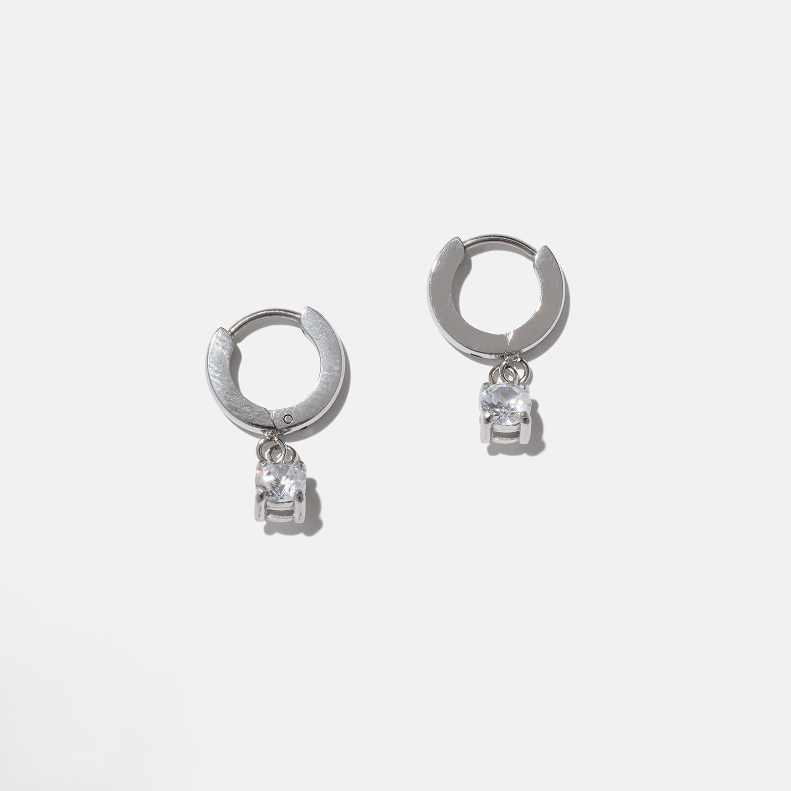 Stålörhängen - hoops, Kubisk Zirkonia, 11mm
