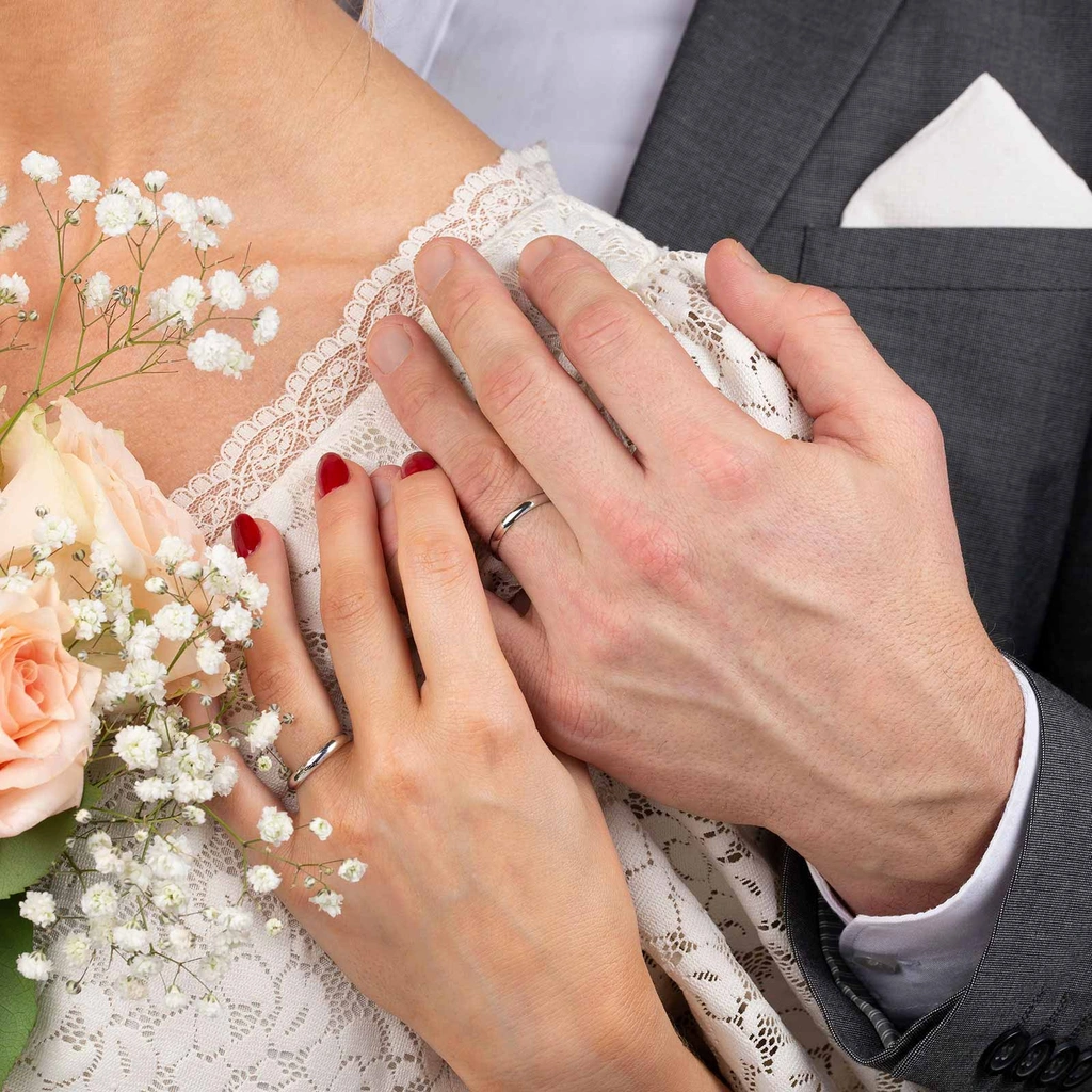 Förlovningsring 18k vitguld - Kupad 3 mm / 1,3 mm