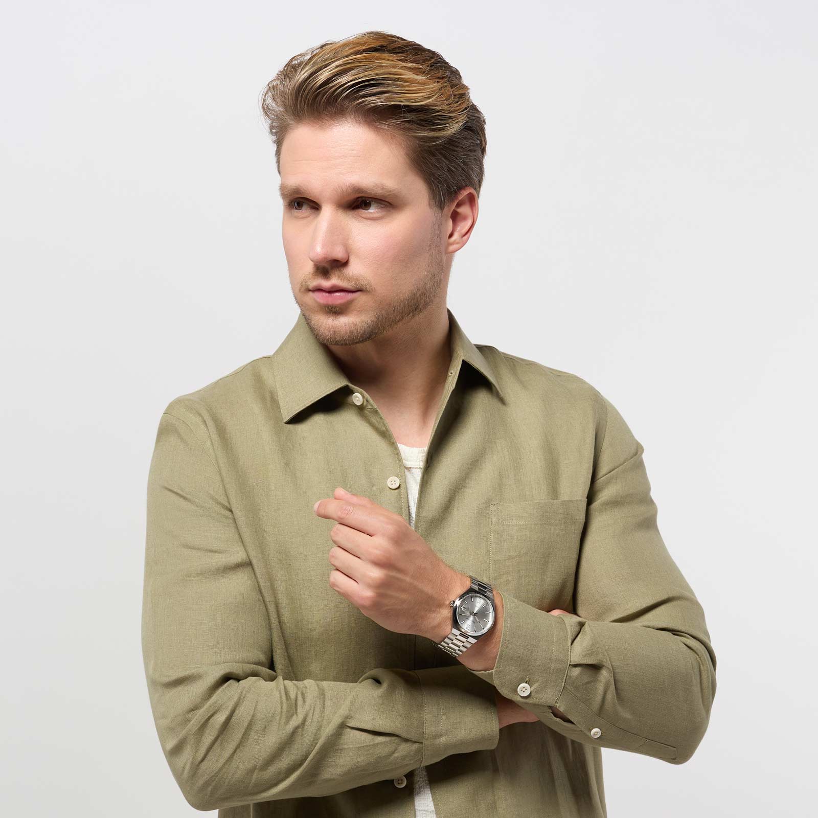 Moretime herrklocka - metallband, förstorat datum, silver