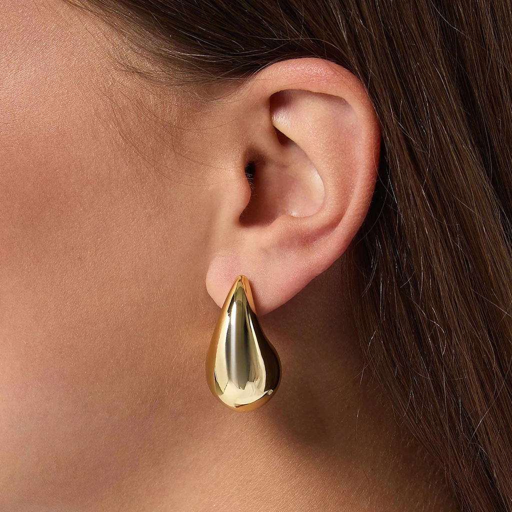 Guldfärgade örhängen - droppar