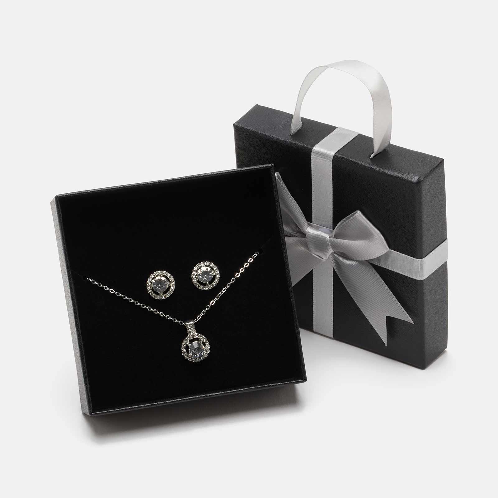 Silverfärgat smyckeset - cirklar