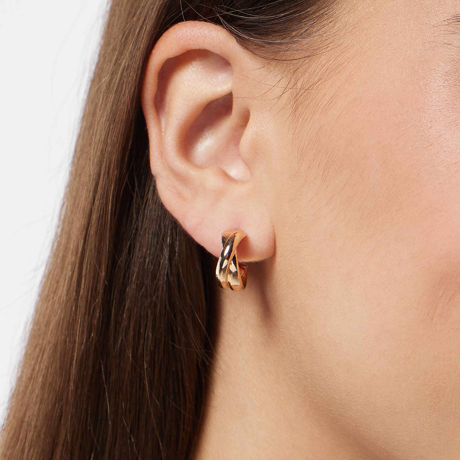 Guldfärgade örhängen - vridna hoops, 15mm