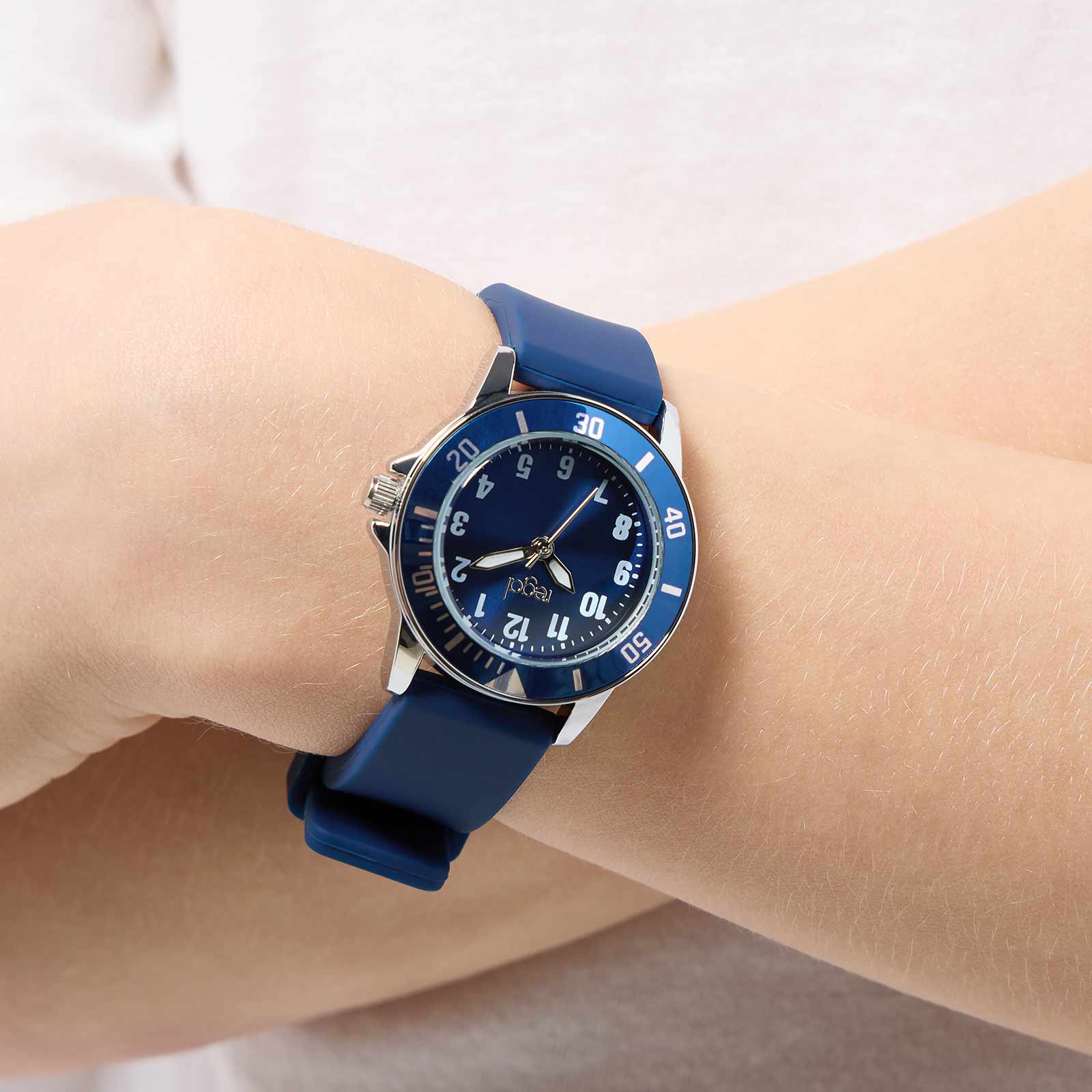 Regal barnklocka - silverton/blå, gummiband, 28 mm