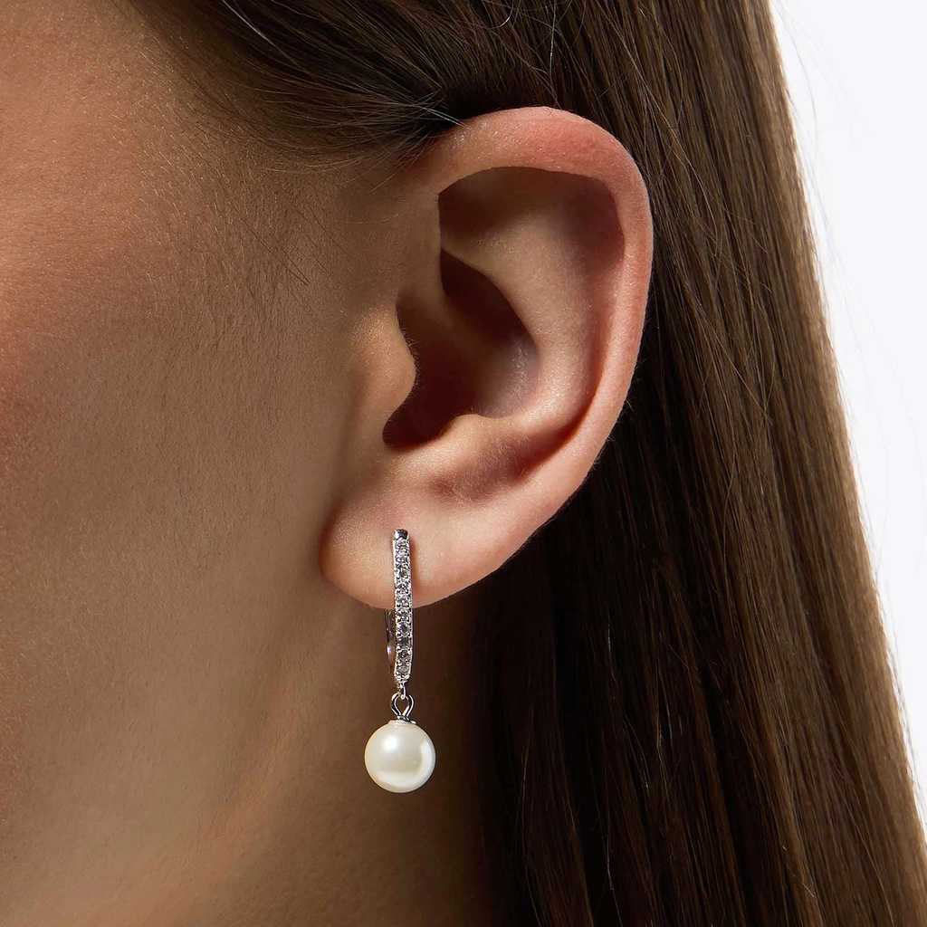 Örhängen i äkta silver - bågar, hängande Shell pearls