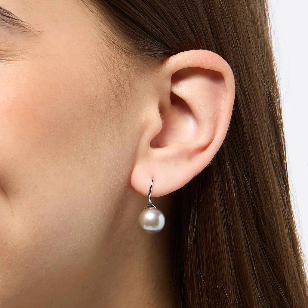 Örhängen i äkta silver - bågar, grå Shell Pearls