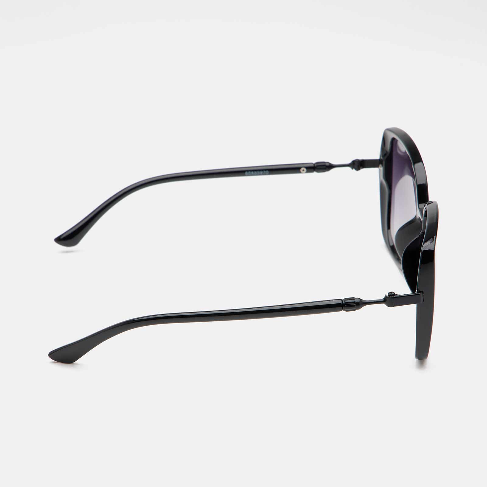 Solglasögon - svarta kantiga, retro