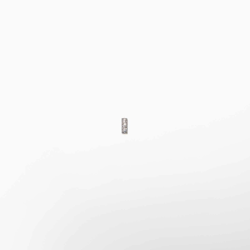 Näspiercing i stål - tre Zirkonia