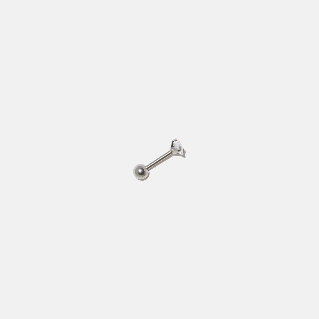 Ear Piercing i titanlegering - stud, kvadratisk sten