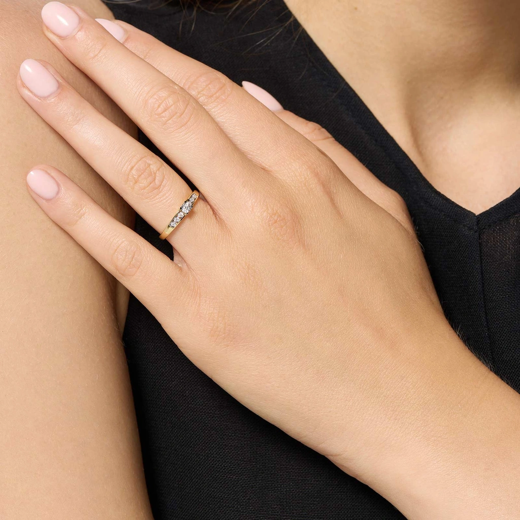 18k guldring, äkta diamanter - sidostensring, 20