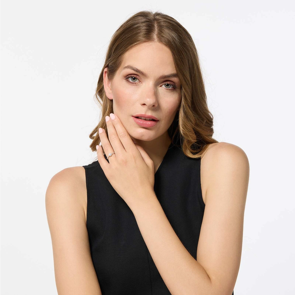 18k guldring, äkta diamanter - halo, 20