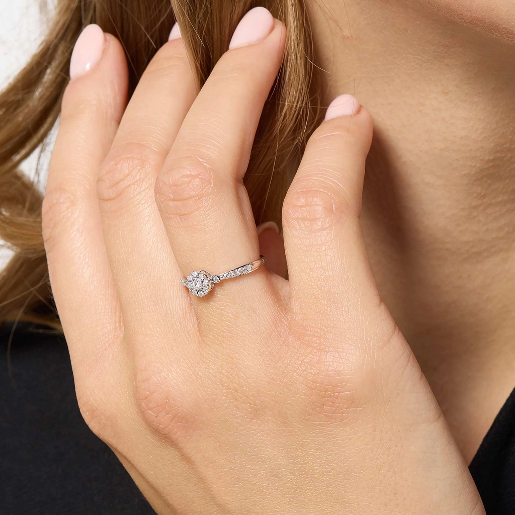 18k guldring, diamanter - vitguld, halo, 20