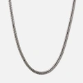 Silverhalsband herr 4mm platt pansar 57cm