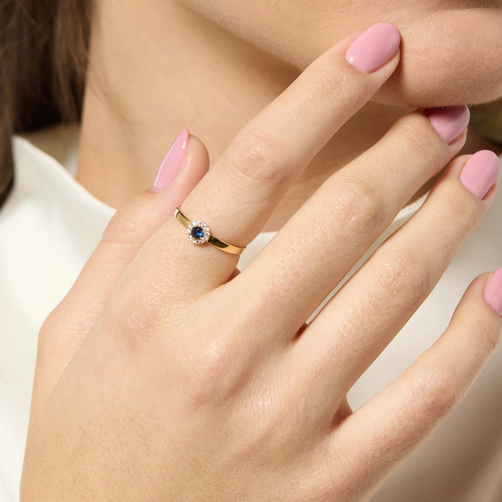 Carmoséring i 18k guld - blå och vit st. 18