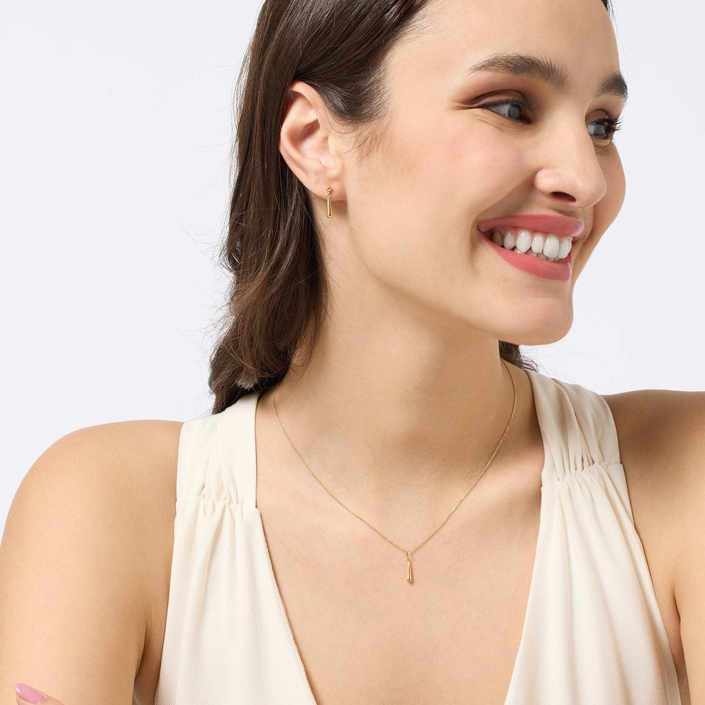 Halsband i 18k guld med dropphänge