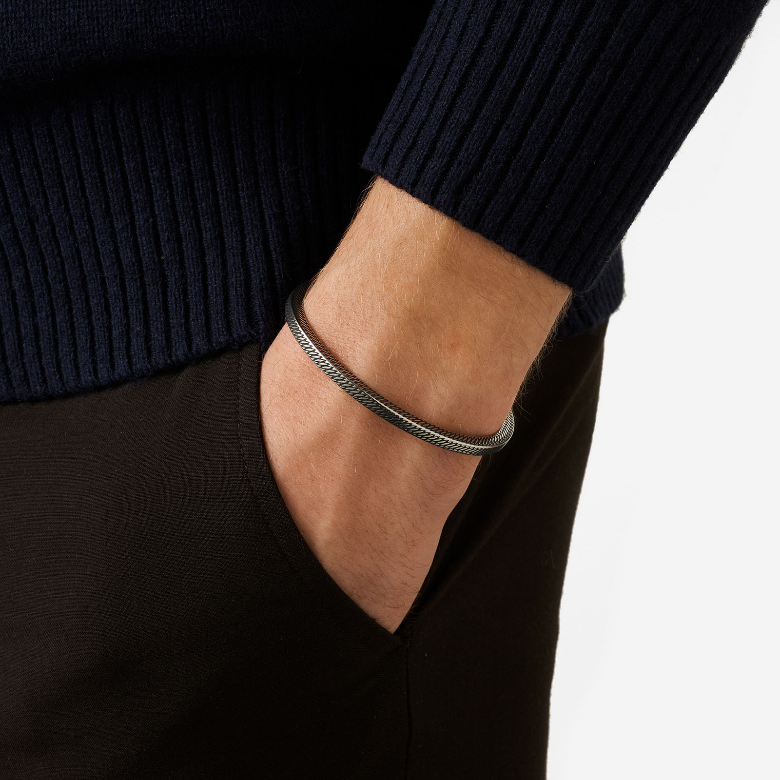 Stålarmband herr, mönstrad bangle