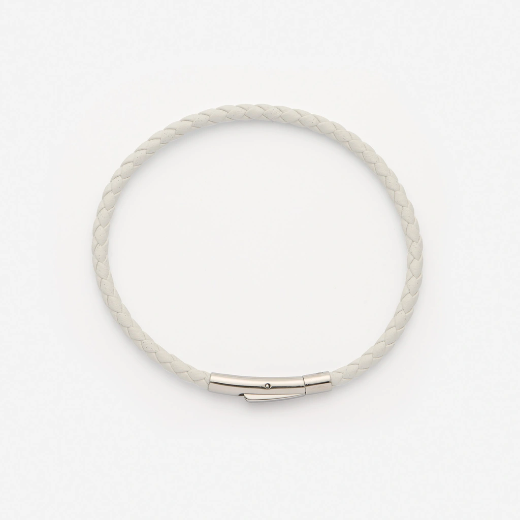 Vitt läderarmband med stålspänne, 20cm