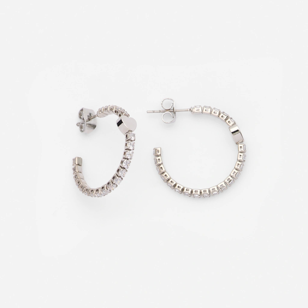 Rhodiumpläterade örhängen hoops med hjärtan