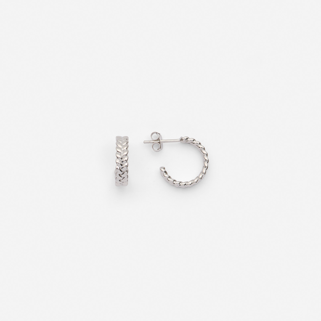 Örhängen i silver - flätade hoops.