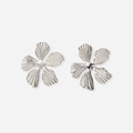 Silverfärgade örhängen - blommor, 46mm