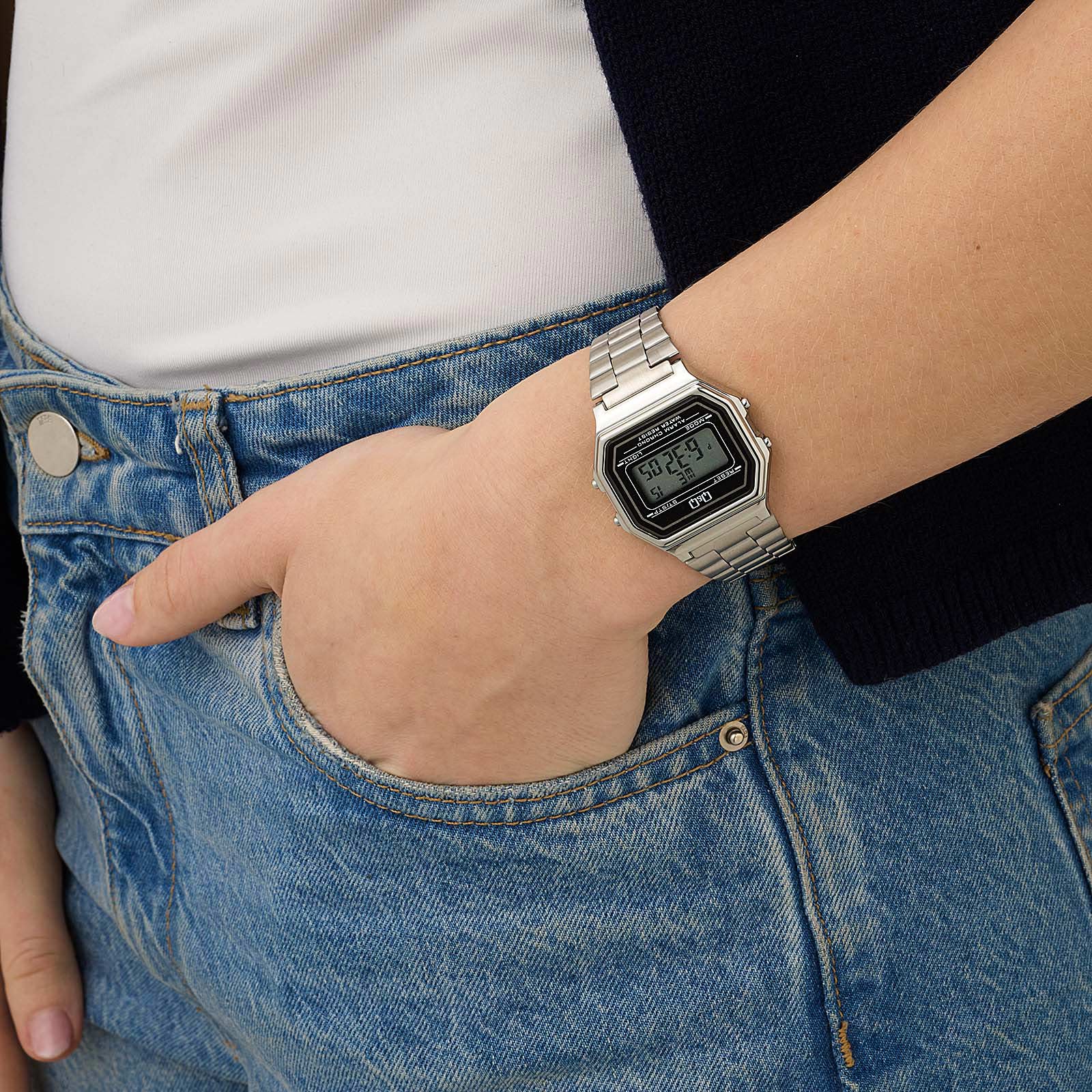 Q&Q digital damklocka - silverton, 28x34 mm