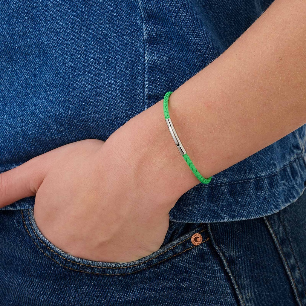Limegrönt läderarmband med stålspänne, 16cm