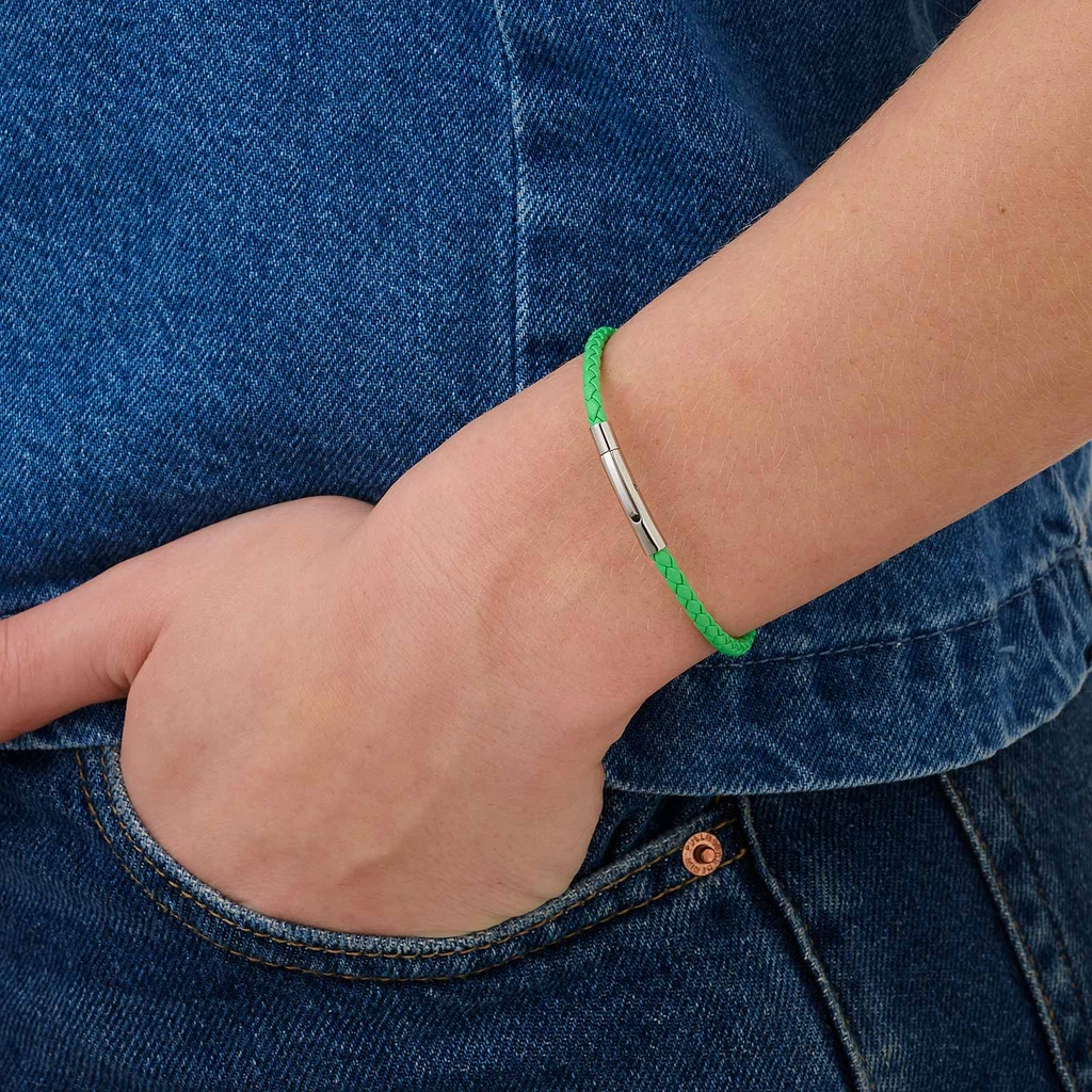 Limegrönt läderarmband med stålspänne, 20cm