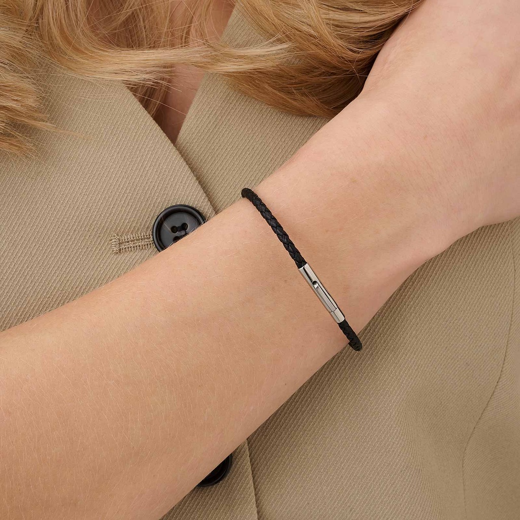 Svart läderarmband med stålspänne, 16cm