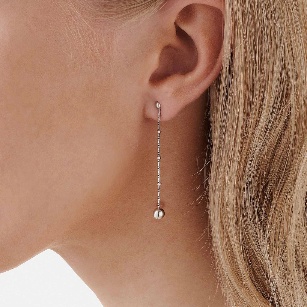 Örhängen i äkta silver - kedja med små och stora kulor