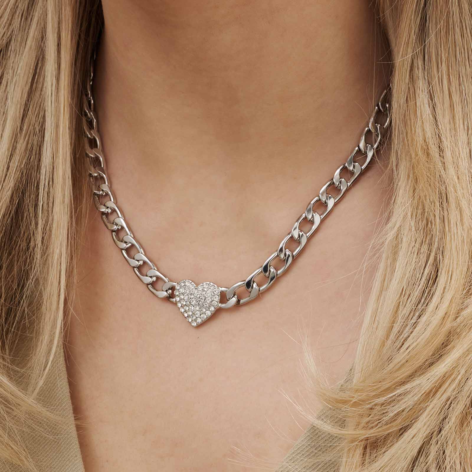 Silverfärgat halsband, glitterhjärta, 38+7cm