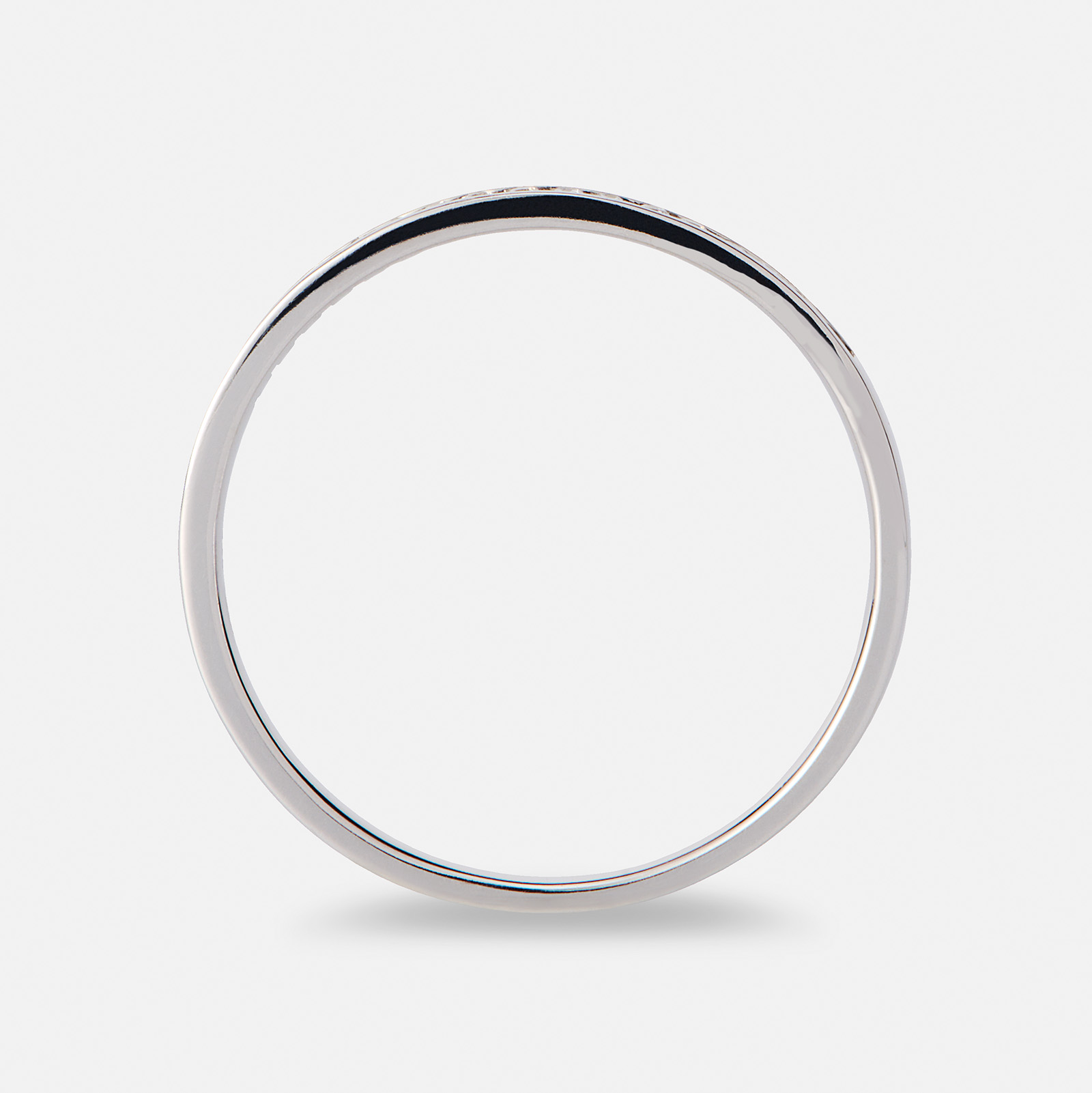 Alliansring 18k vitguld med 0,1 ct labbodlade diamanter