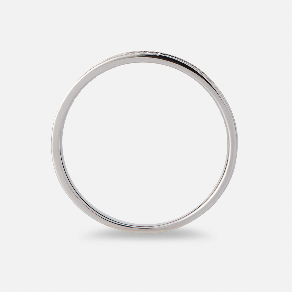 Alliansring 18k vitguld med 0,15 ct labbodlade diamanter - 18,5