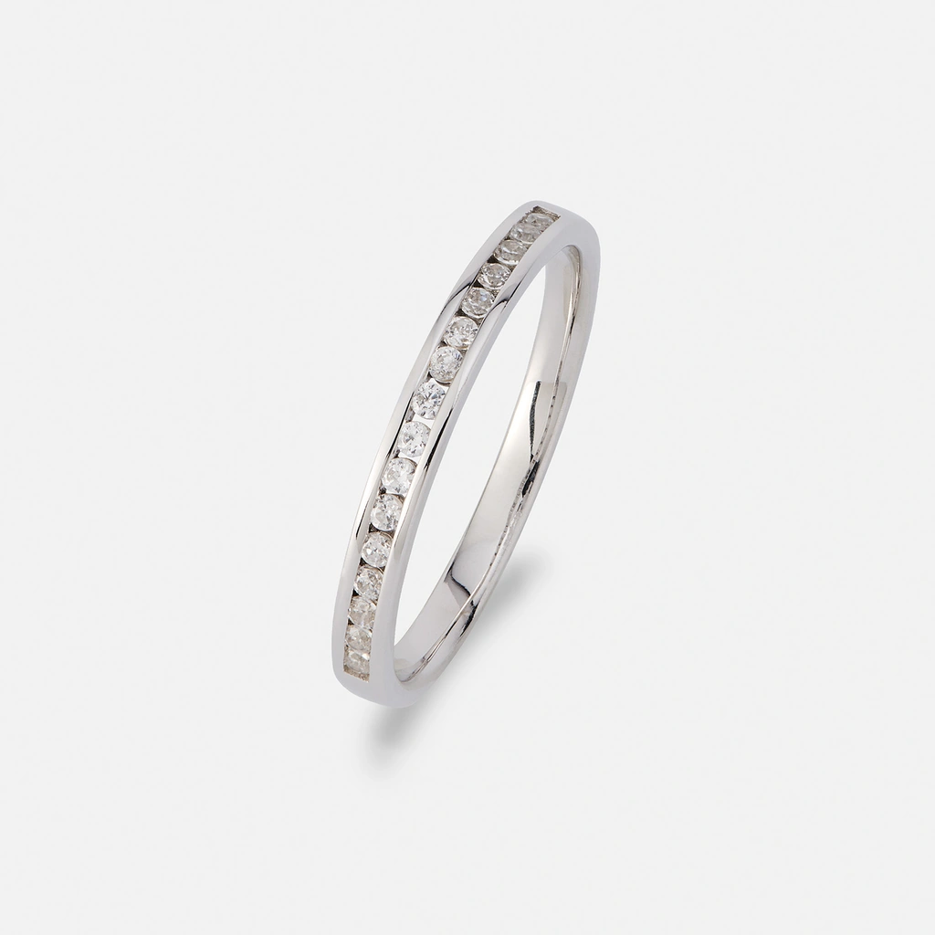 Alliansring 18k vitguld med 0,2 ct labbodlade diamanter - 18